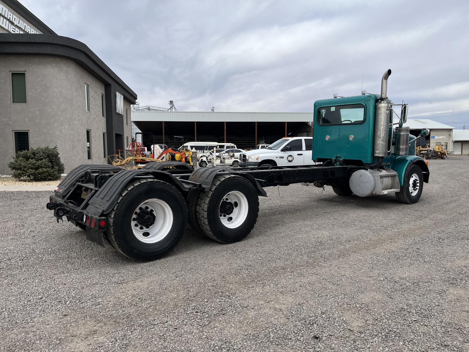 TRACTOCAMION PETERBILT 378